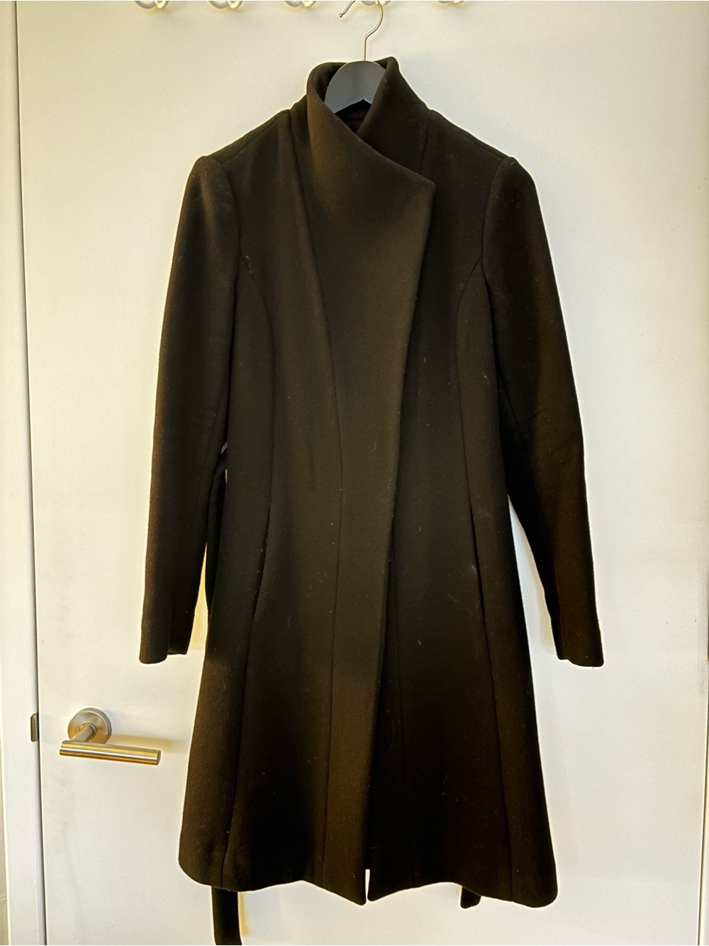Reiss Wool Blend Tailored Coat in Black